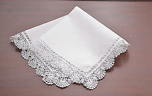 Hemstitched handkerchiefs to outlet crochet